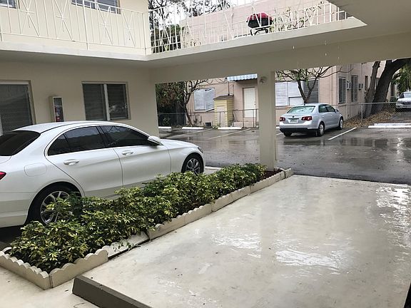 5th image of 219 Antilla Ave APT 6