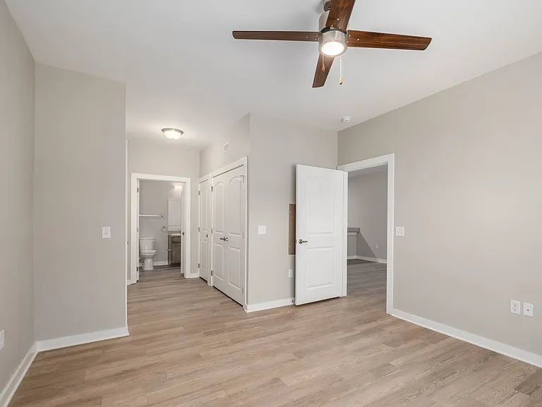 Edgewood Place — Photo 6