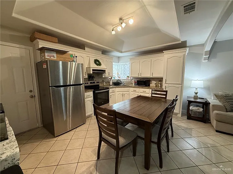1913 Agua Fina Ave #2 — Photo 5