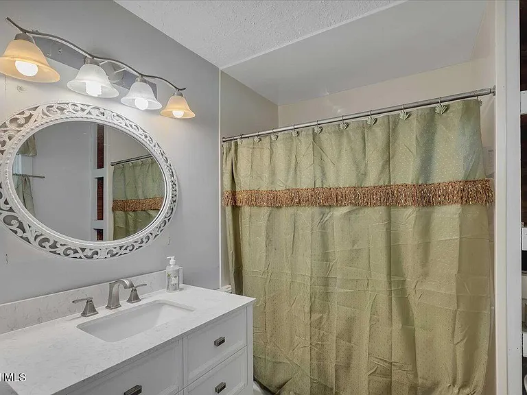 68 Marvin St — Photo 18