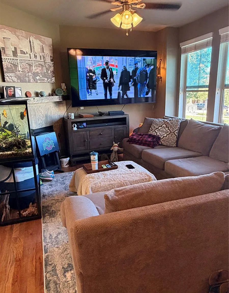 Studio, 1868 sqft, $3,500 — Photo 4