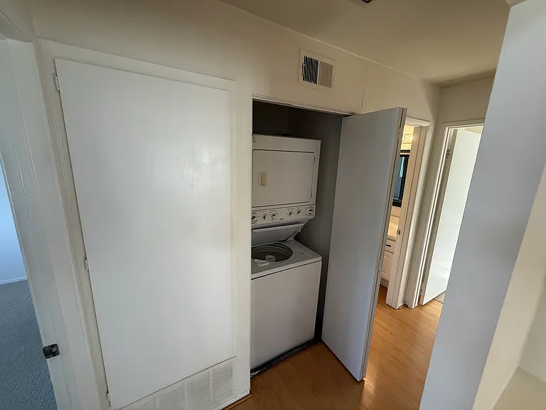 109 Remington — Photo 9