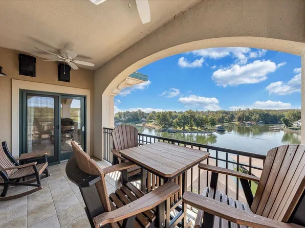 100 Bridgewater Pointe Pl Unit 602, Moneta, VA 24121