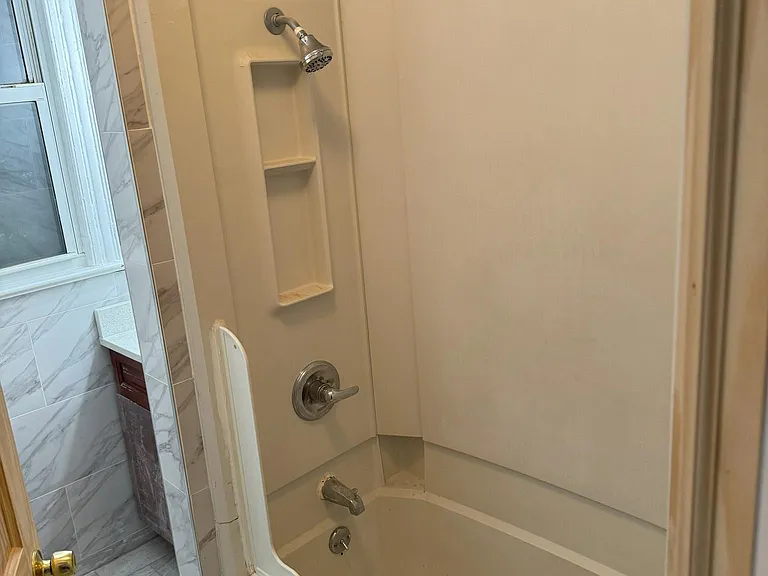 215 Lakeview Ave #2 — Photo 7