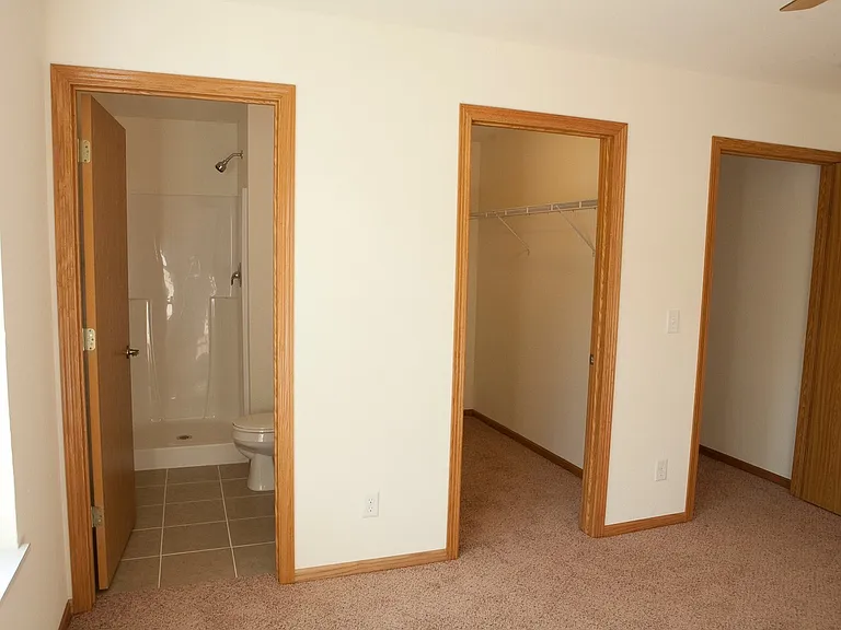 Frostwood Apartments — Photo 21