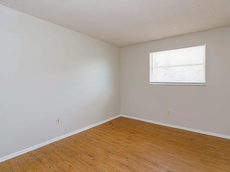 131 Langston Dr — Photo 12