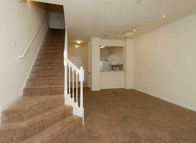 1st image of 5062 NW 44th Ln #808