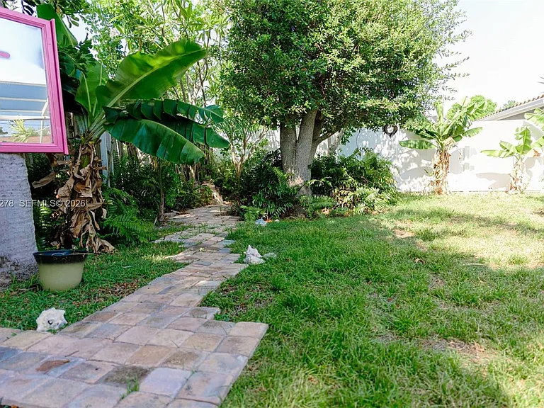 809 SE 14th Dr #809 — Photo 10