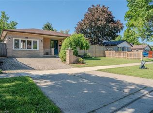 80 Chilton Dr, Hamilton, ON L8J 1M4