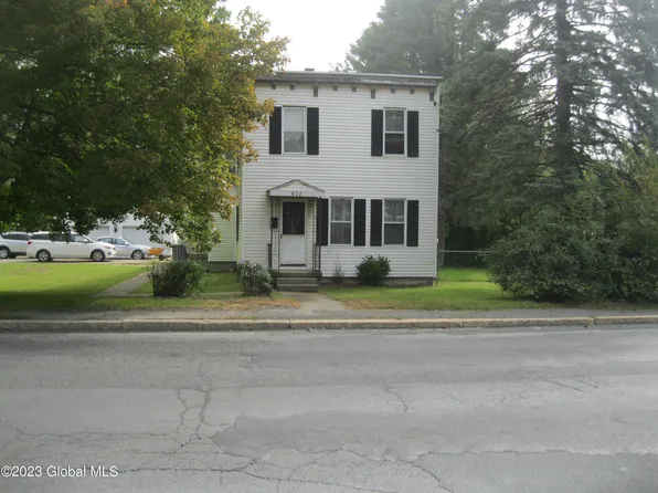 611 Saratoga St, Cohoes, NY 12047