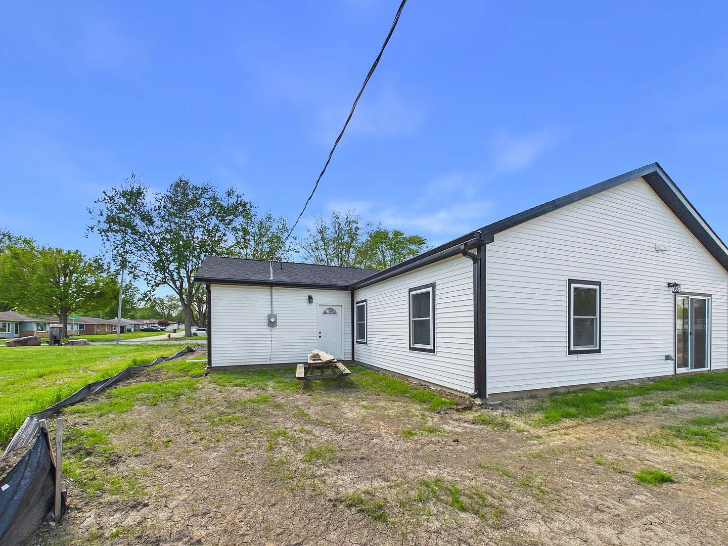Spectacular 3 Br 2 Full Ba All New Build In Frankton (No Section 8) — Photo 3