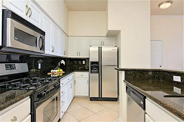 12376 Carmel Country Rd #305 — Photo 9