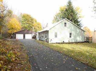 24 Whitbeck Rd, Coeymans Hollow, NY 12046