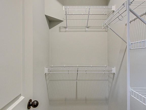 4th image of 6117 S University Ave #5