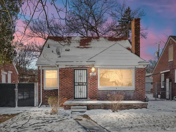 20293 Winthrop St, Detroit, MI 48235