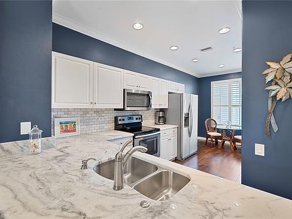 5th image of 8253 Parkstone PL #106