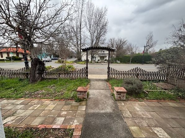 (undisclosed Address)