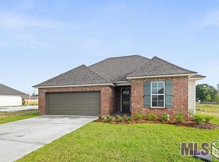10489 Highcrest Dr, Denham Springs, LA 70706