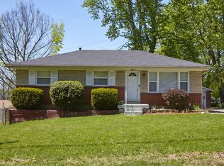 5911 Rocky Mountain Dr, Louisville, KY 40219