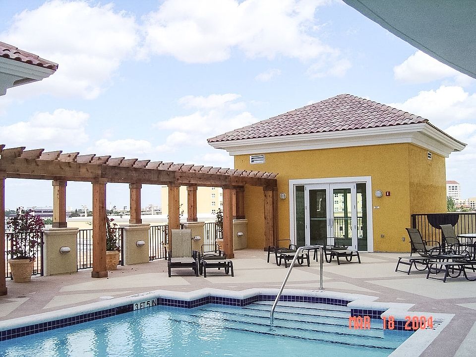 Pool & Recreation Room