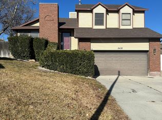 5438 S Brandonwood Dr, Murray, UT 84123