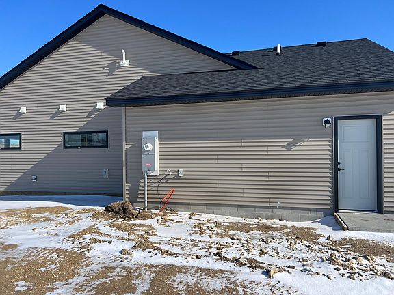 3rd image of 2306 Elk Run Dr SE