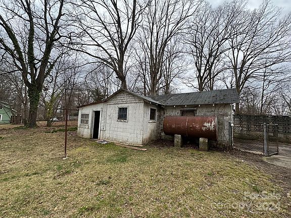 3rd image of 1601 Wilson W Lee Blvd