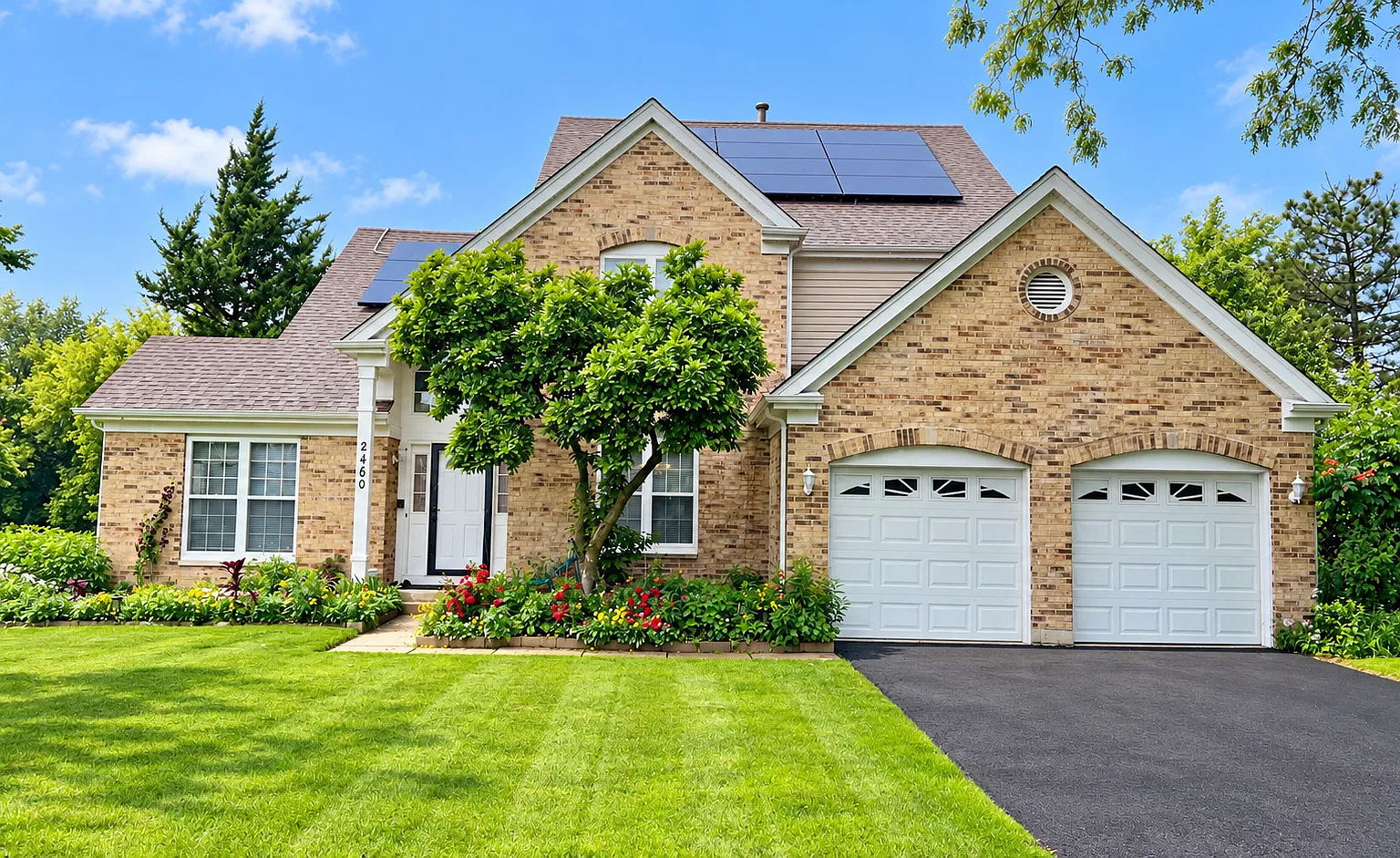 4 bed, 2.5 bath, $4,200 — Photo 1