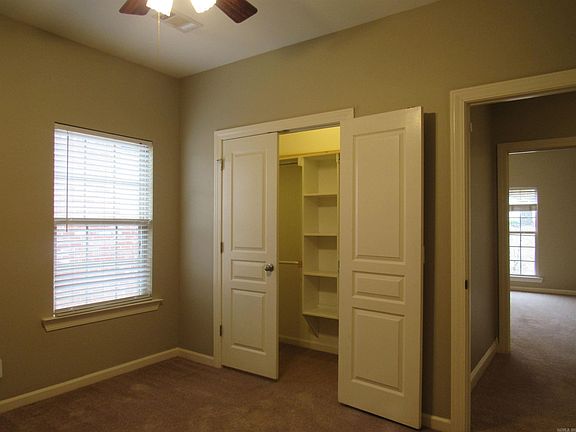 4th image of 125 Orleans Dr