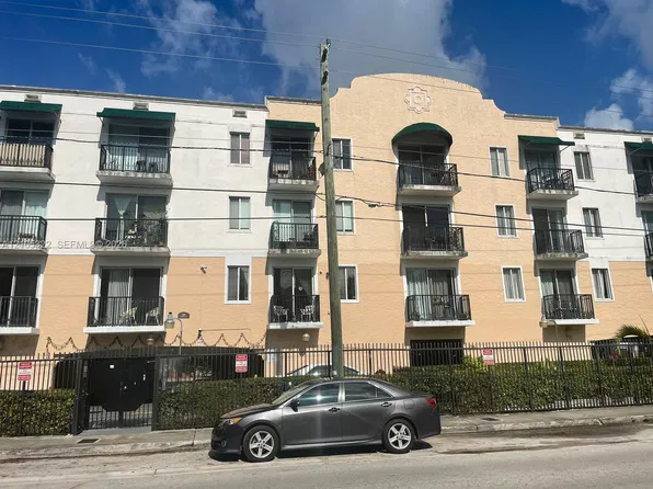400 SW 2nd St APT 307, Miami, FL 33130