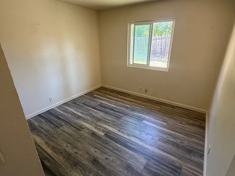 Nelson Dr — Photo 10