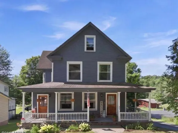 705 Texas Palmyra Hwy, Hawley, PA 18428