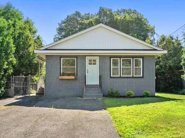 45 Glenwood St, Ludlow, MA 01056