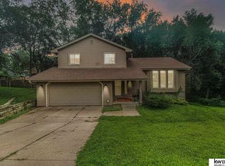 11762 McCarty Cir, Bellevue, NE 68123