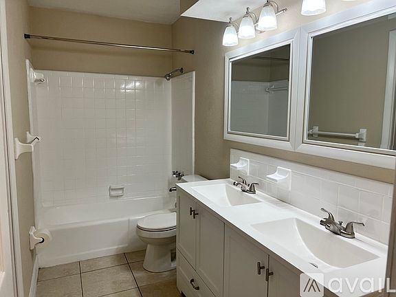 5th image of 3601 30th Ave N #22