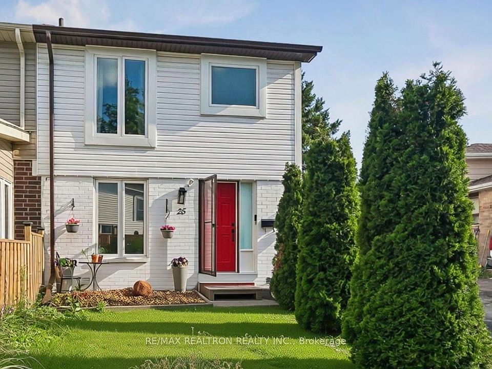 1st image of 25 Whiteleas Ave