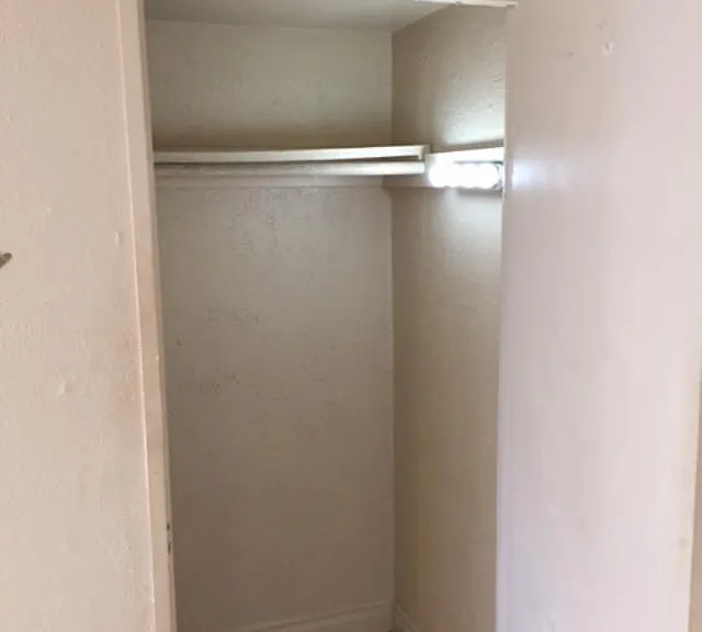 182 W Gainsborough Rd — Photo 5