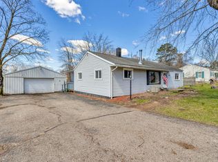 4564 Ackerson Lake Rd, Jackson, MI 49201