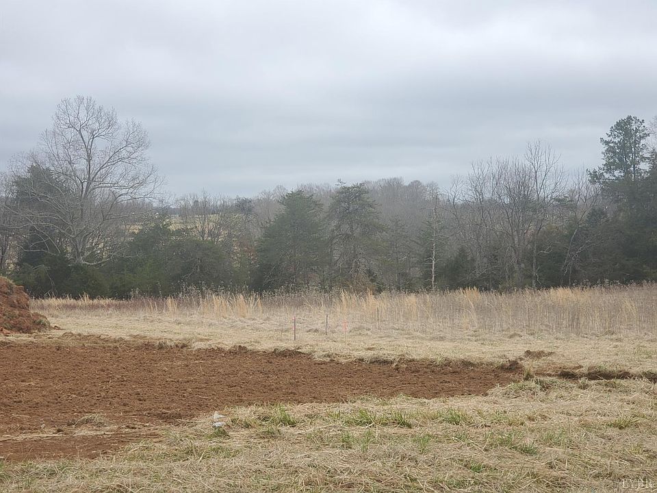 2nd image of Jefferson Way