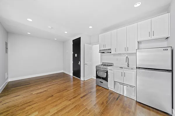 Rented by Vector New York, LLC | media 15