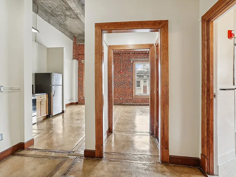 451 S Main St — Photo 10
