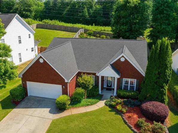 1406 Mandalay Ct, Lilburn, GA 30047
