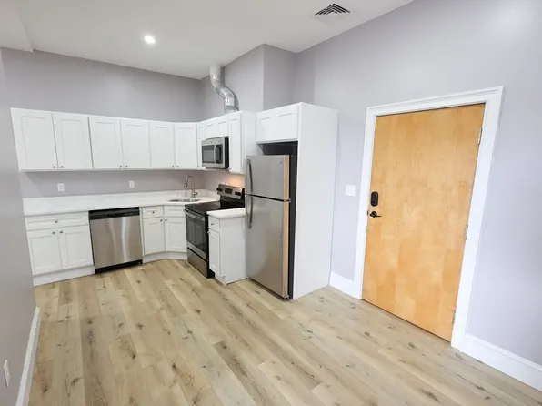 66 Main St #3A, Taunton, MA 02780