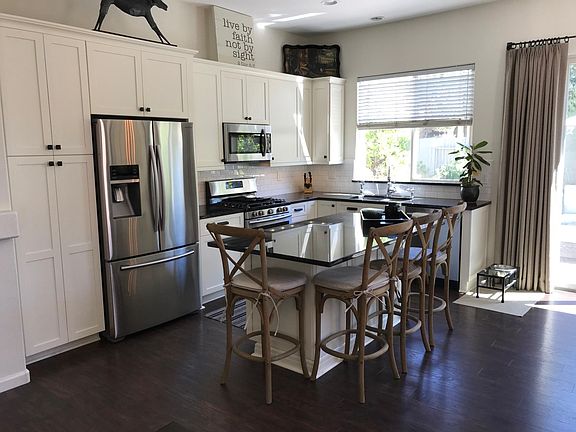 Kitchen/Family Room, All new appliances
