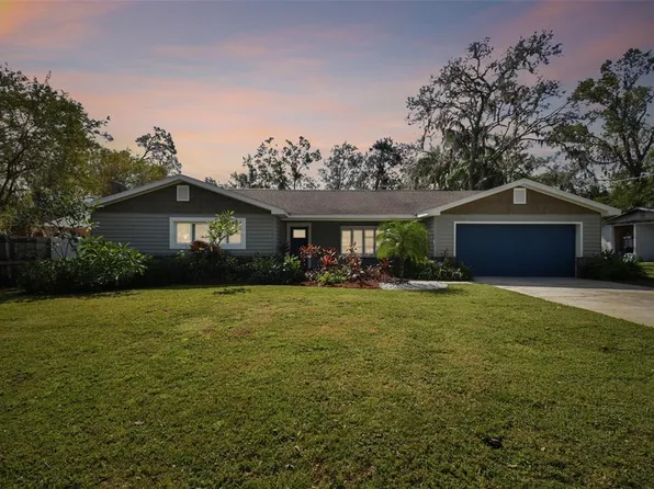 18845 Tracer Dr, Lutz, FL 33549