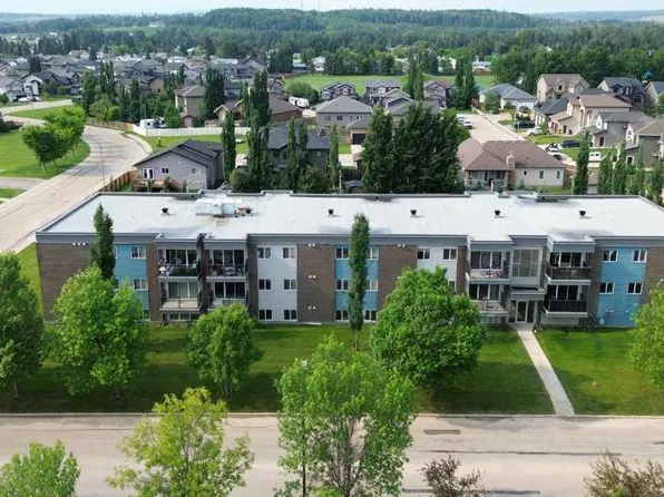 709 N 6th Ave SE #102, Slave Lake, AB T0G 2A3