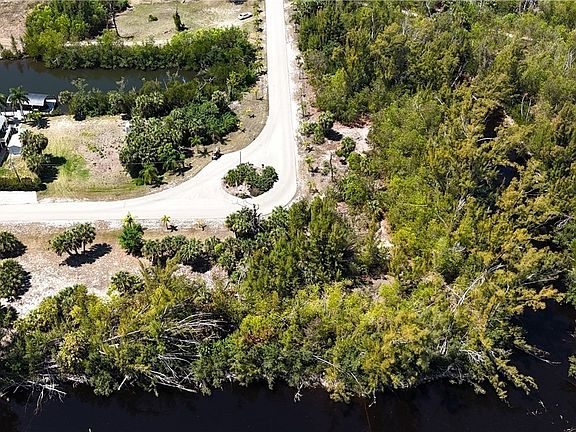 3rd image of 3940 Stabile Rd