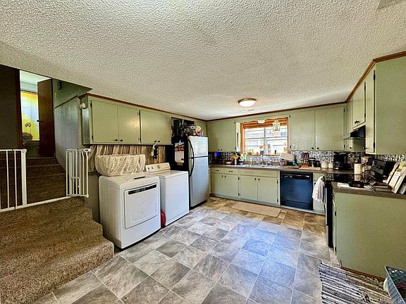 3rd image of 1907 S Boulder Pl