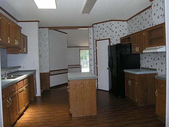 4th image of 111 Bunny Ln
