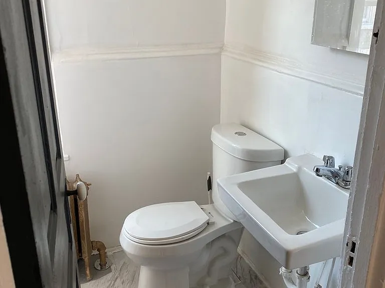 314 W Lemon St — Photo 11